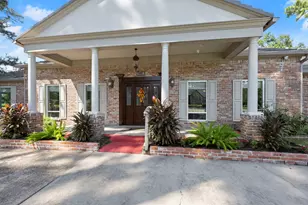 5918 Southern Hills Dr, Houston, TX 77069 - Photo 2