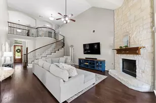 18335 E Laura Shore Dr, Cypress, TX 77433 - Photo 14