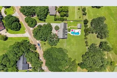 1036 Shirley Oaks Street, Columbus, TX 78934 - Photo 34