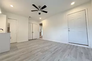 1922 Tabor St, Houston, TX 77009 - Photo 10