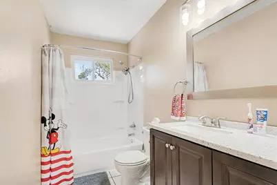 305 Bull Run Drive, League City, TX 77573 - Photo 24