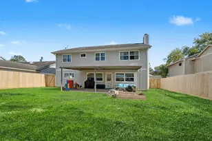 305 Bull Run Dr, League City, TX 77573 - Photo 28