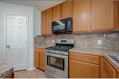 5242 Espuela Lane, Baytown, TX 77521 - Photo 10