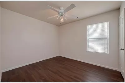 5242 Espuela Lane, Baytown, TX 77521 - Photo 16