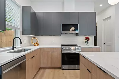 4724 Coke Street, Houston, TX 77020 - Photo 6