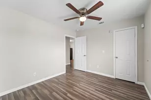 512 Hollyhock Streets, Prairie View, TX 77484 - Photo 12