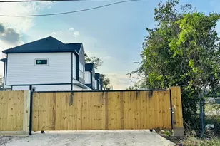 5123 Denmark St, Houston, TX 77016 - Photo 28