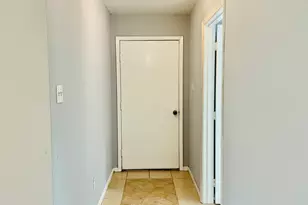 5123 Denmark St, Houston, TX 77016 - Photo 2