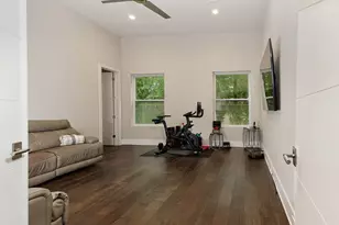 10 Kingscote Way, The Woodlands, TX 77382 - Photo 12