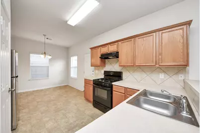 6702 Albion Cresent Drive, Katy, TX 77449 - Photo 10