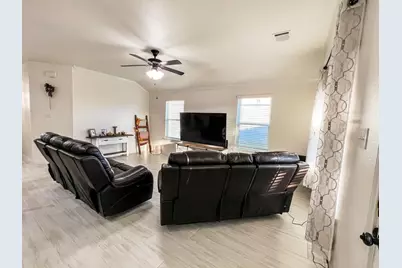 13106 Lucy Grove Lane, Houston, TX 77044 - Photo 4