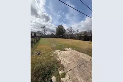 3614 Christie Street, Houston, TX 77026 - Photo 2