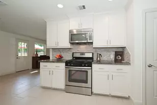 2714 Fortuna Dr, Katy, TX 77493 - Photo 10