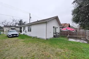 1217 Campbell St, Houston, TX 77009 - Photo 10