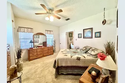 706 West Street, Yoakum, TX 77995 - Photo 24