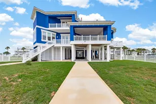 20719 E Sunset Bay Dr, Galveston, TX 77554 - Photo 2