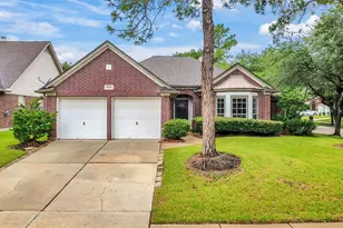 20418 Scenic Woods Dr, Cypress, TX 77433 - Photo 2