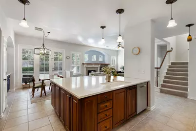 14 Middle Gate Place, The Woodlands, TX 77382 - Photo 12