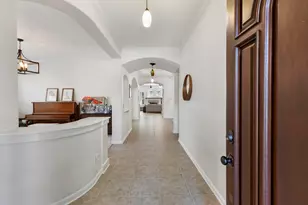 14 Middle Gate Pl, The Woodlands, TX 77382 - Photo 4
