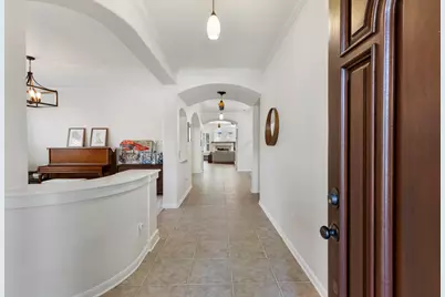 14 Middle Gate Place, The Woodlands, TX 77382 - Photo 4