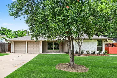 9522 Winsome Lane, Houston, TX 77063 - Photo 2