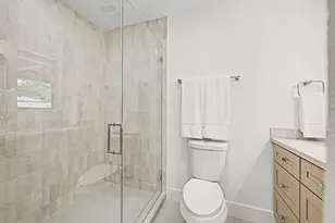 9522 Winsome Ln, Houston, TX 77063 - Photo 18
