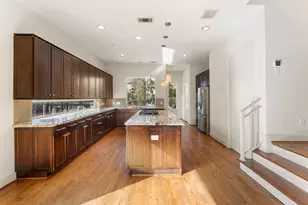 1616 Edwards St, Houston, TX 77007 - Photo 14