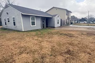 5510 Chennault Rd, Houston, TX 77033 - Photo 2