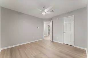 105 Eagle Rock Cir, The Woodlands, TX 77381 - Photo 28