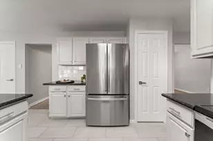 105 Eagle Rock Cir, The Woodlands, TX 77381 - Photo 14