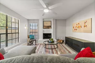 105 Eagle Rock Cir, The Woodlands, TX 77381 - Photo 16