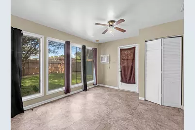 7938 Hammerly Boulevard, Houston, TX 77055 - Photo 14