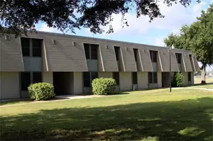 800 N Hwy 123 Bypass, Seguin, TX 78155 - Photo 14