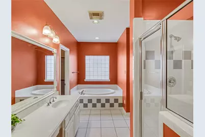 7138 Windwater Parkway N, Houston, TX 77036 - Photo 24