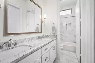 113 E 26th St, Houston, TX 77008 - Photo 30