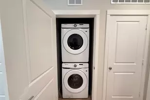 1610 Campbell Rd, Houston, TX 77055 - Photo 10