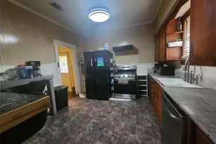 1325 Robinson Rd, Silsbee, TX 77656 - Photo 8
