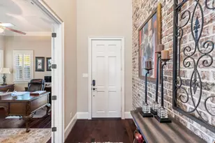 108 McGoey Cir, The Woodlands, TX 77384 - Photo 8