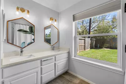 1518 Mabry Mill Road, Houston, TX 77062 - Photo 20