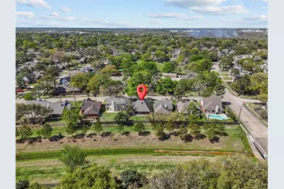 1518 Mabry Mill Road, Houston, TX 77062 - Photo 34