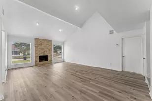 10803 Sageriver Dr, Houston, TX 77089 - Photo 12