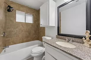 10803 Sageriver Dr, Houston, TX 77089 - Photo 44