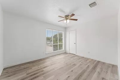 10803 Sageriver Drive, Houston, TX 77089 - Photo 42
