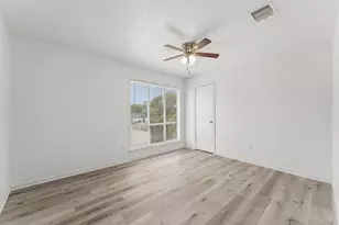 10803 Sageriver Dr, Houston, TX 77089 - Photo 42
