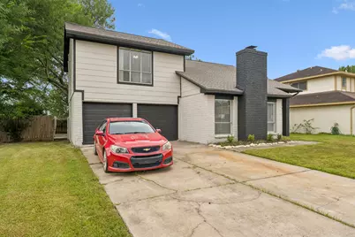 10803 Sageriver Drive, Houston, TX 77089 - Photo 2