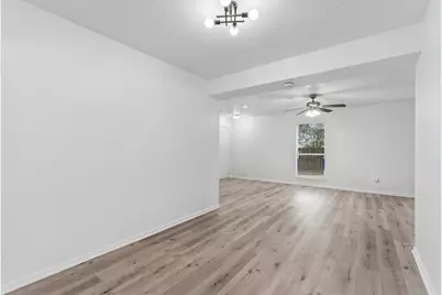 10803 Sageriver Drive, Houston, TX 77089 - Photo 20