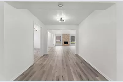 10803 Sageriver Drive, Houston, TX 77089 - Photo 22