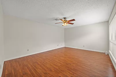 10714 Sherburne Drive, Houston, TX 77072 - Photo 24