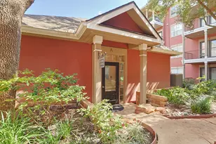 2400 S McCue Rd, Houston, TX 77056 - Photo 24