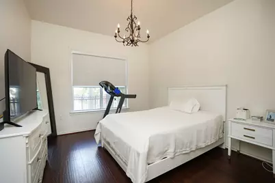 2400 S McCue Road #104, Houston, TX 77056 - Photo 18